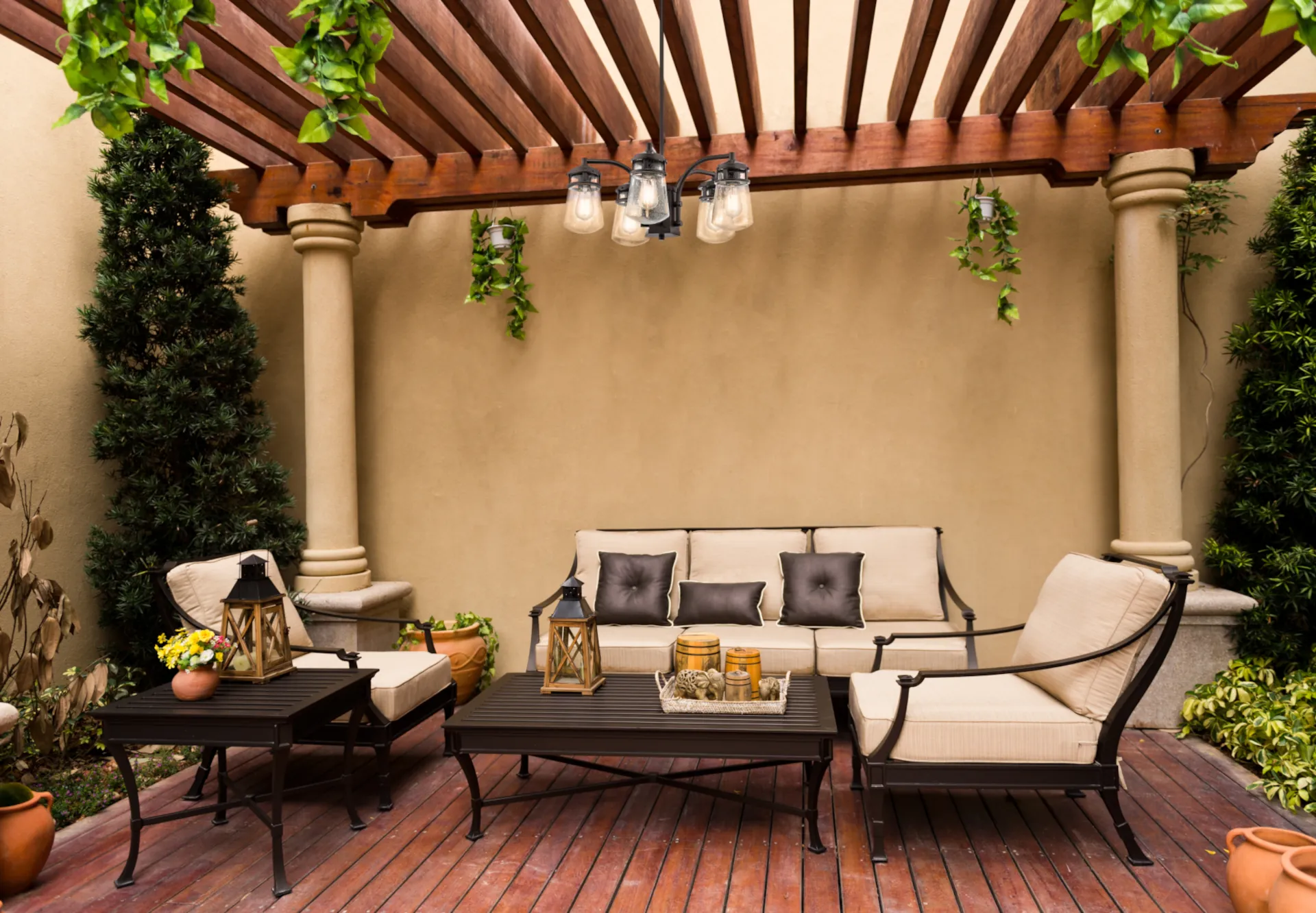 Oświetlenie tarasu: rozszerzenie przestrzeni wypoczynkowej na zewnątrz